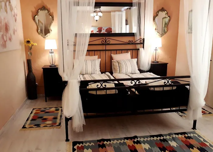 Fueloep Apartmanhaz Lejlighed *